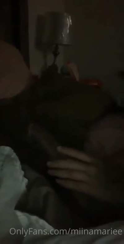 Neck in the dark like a vamp 🩸😈🧛‍♀<wbr>️🧛‍♂️