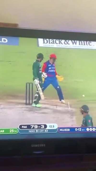 Shadab khan😎.