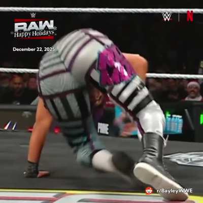 RAW: Happy Holidays (December 22, 2025)
