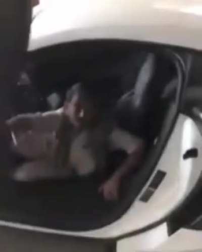 Yine karşıma çıktı orospu oglu