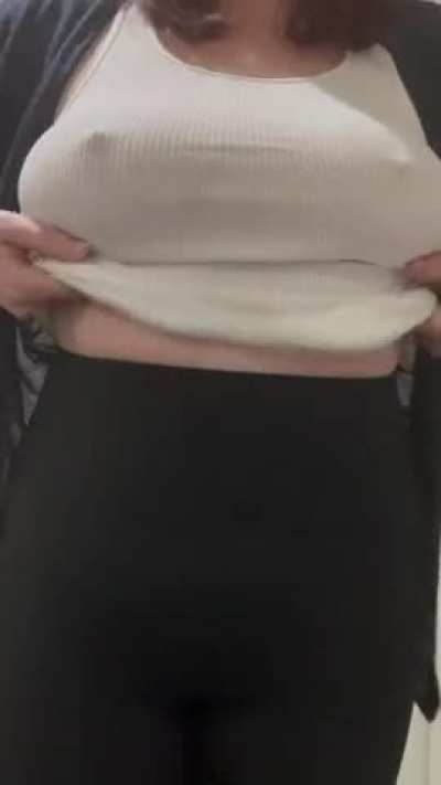 Happy Nipply New Year 😉 [drop]