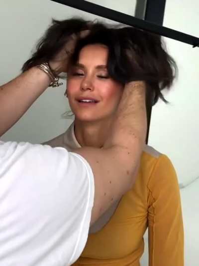 Nina Dobrev