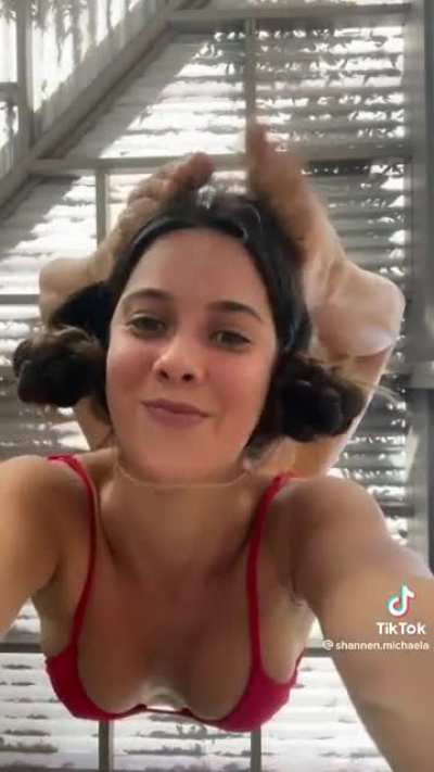 Elastic girl