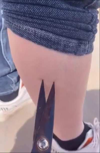 dank_leg