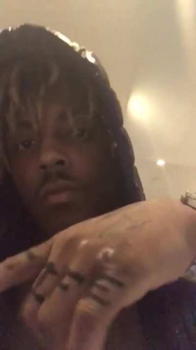 The unreleased OG version of Come & Go (prod. Gezin) full song in comments