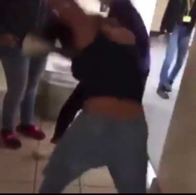 Intense Girl Fight - Heavy Punches / Straight Hands