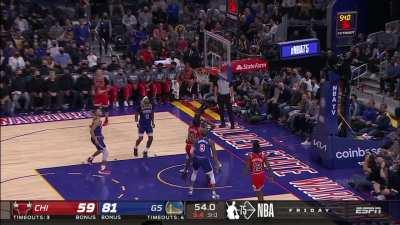 [Highlight] Lavine bombs it over Nemanja Bjelica