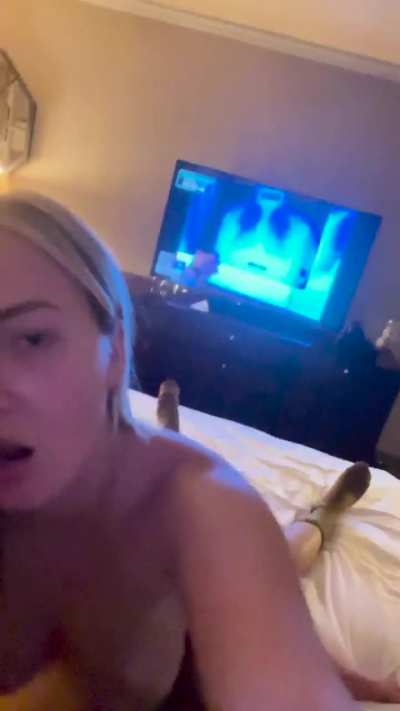Snow bunny jumps on my Mexican cock