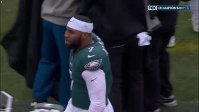 Rabid Philadelphian begins to drool after assaulting beloved quarterback