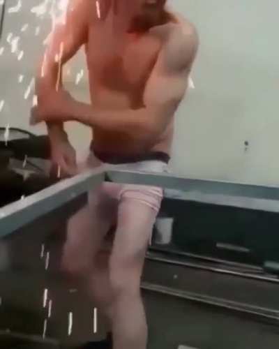 Si