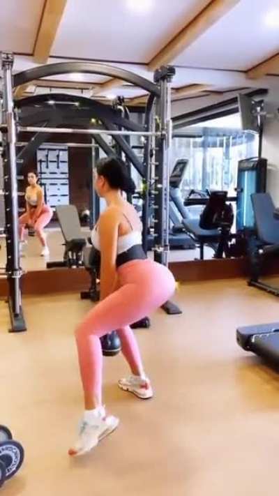 S-Tier Booty...