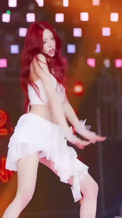 Yuna ୨୧