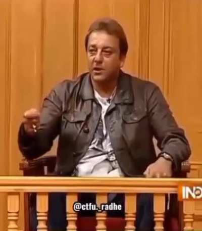 TITLE sirf title se pyar krta hai.