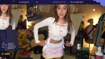 Neeko grungy outfit