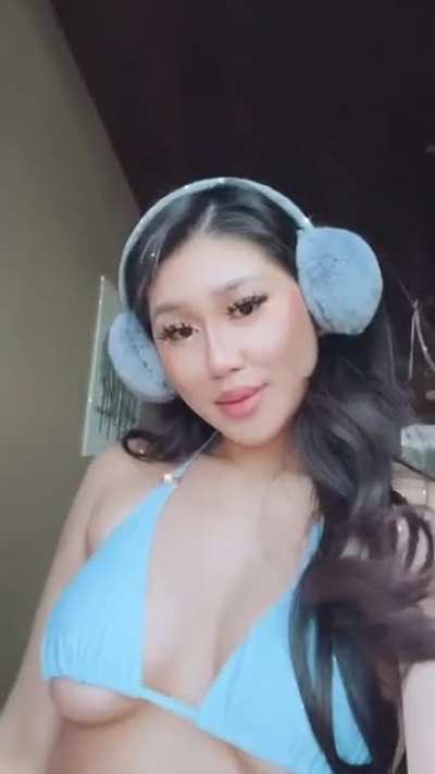 Shes delicately hot