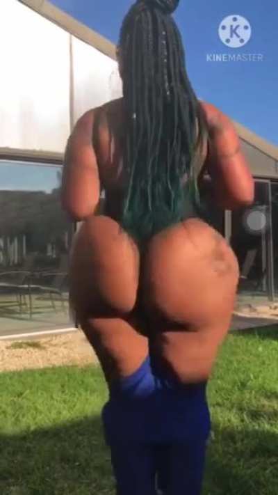 If The BBW Body Not Shaped Like Hers... Dont Post It🍑🍑🍑<wbr>👏🏾👏🏾👏<wbr>🏾👏🏾👏🏾<wbr>👏🏾