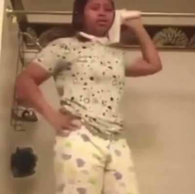 Girl tries to hang herself