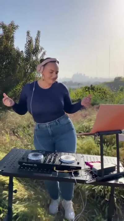 DJing