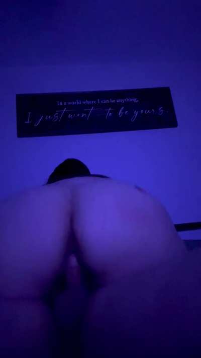 Watch it jiggle while I ride
