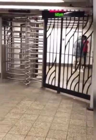 Can't find the ticket gate