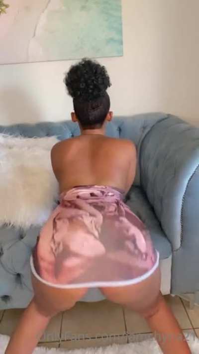 Big ass twerk gape