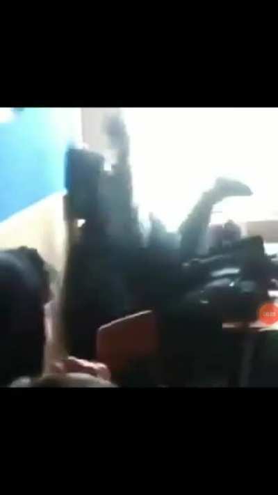 Eu na escola kkk