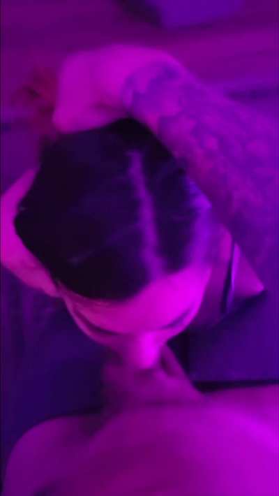 juat some valentines day face fucking 🥰🤤