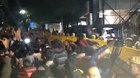 Protesters at Delhi Police headquarters demand for the commissioner to come out and talk
