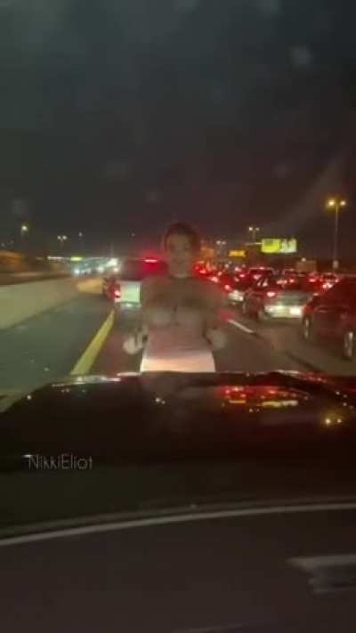 Who said traffic jams had to be boring 😛