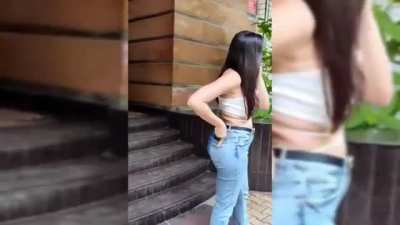 Nora booty twerk.💦💦
