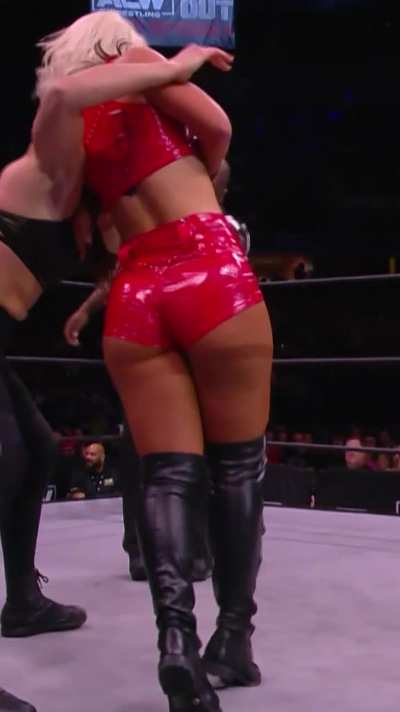 Toni Storm