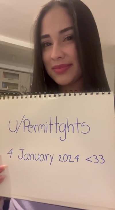 my OF is FREE for Redditors for the next few days, hope to see you there🥰