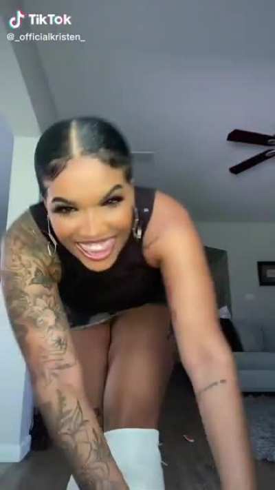 Upskirt flash