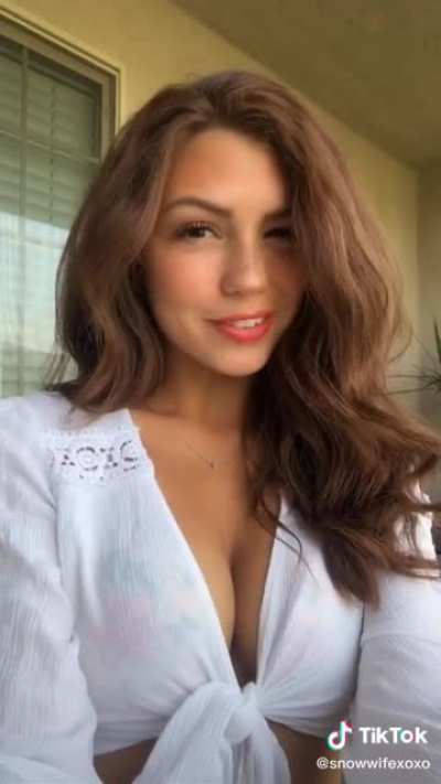 Cutie with cleavage