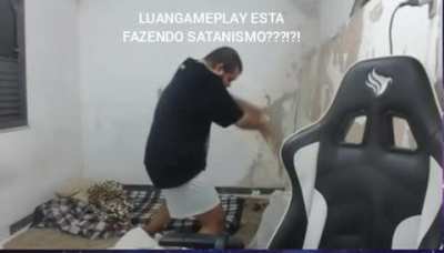Momento musica fodase