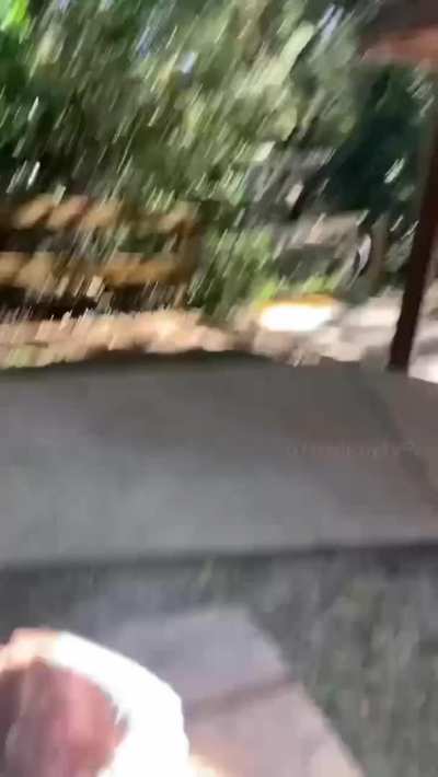 When you get the sudden urge to fuck in the park [gif]
