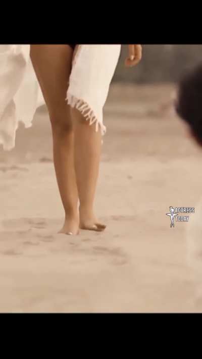 Neha Sharma 