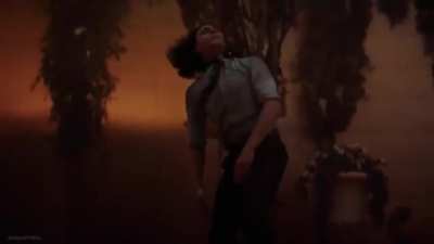 Wah kya hair flip keraha hai