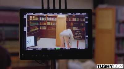 Kendra Sunderland making of first anal scene with tushy