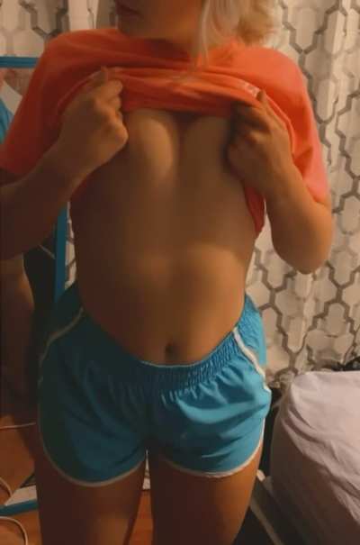 [F][19][Drop] Does anyone like perky college tits?