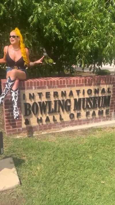 Taya Valkyrie