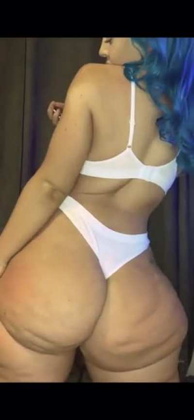 Lambo<wbr>rghin<wbr>iBodi<wbr>ezz #Approved 😍🍑✅