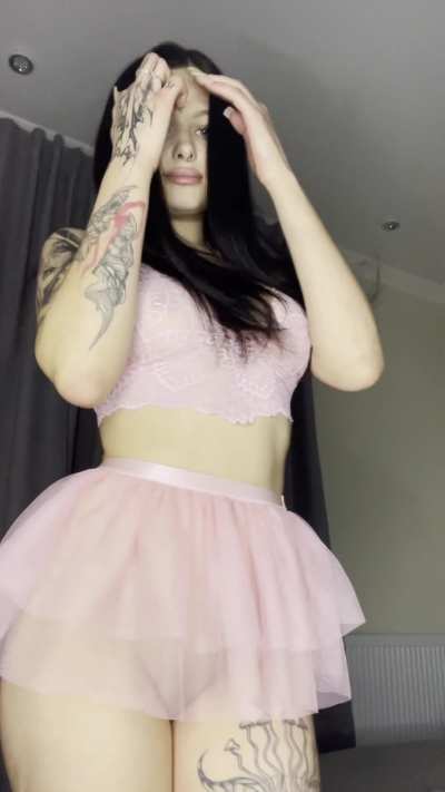 so horny i might explode if someone doesnt fill me