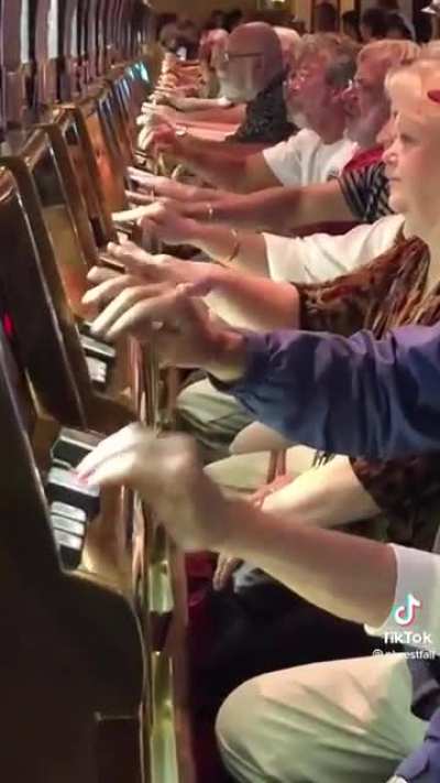 The grandmas stopped baking and started clicking, I repeat the grandmas stopped baking and started clicking