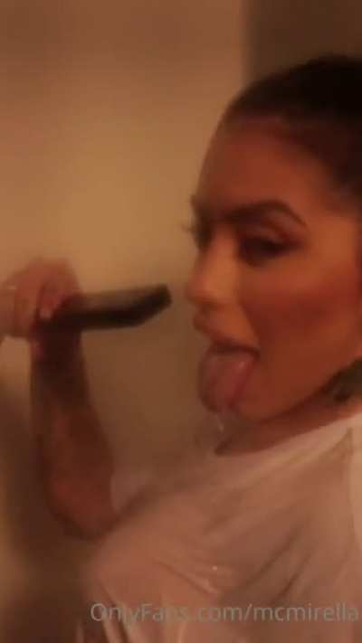 MC Mirella