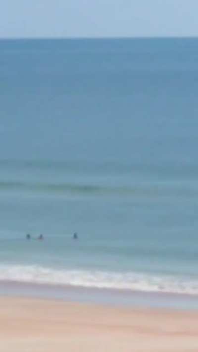 MUFON Velosia county, FL, August 16th 2020, long black shape is seen hovering slowly far at sea then suddenly accelerates in other direction at 30 sec