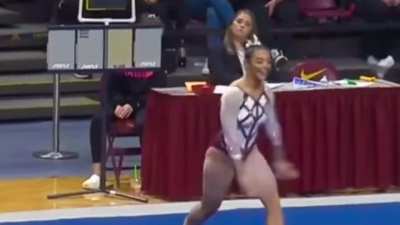 Mya Hooten: University of Minnesota gymnastics 🧡🤍🤸‍♀️