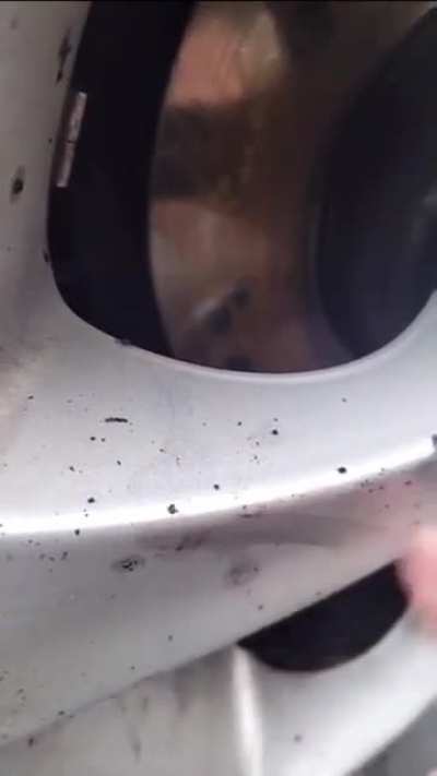 Just gotta wipe off some brake dust
