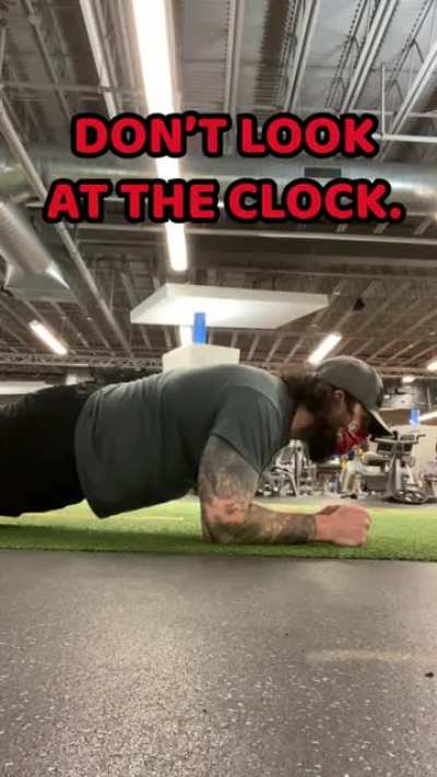 #1 Rule of Planks: Don’t Look at the Clock