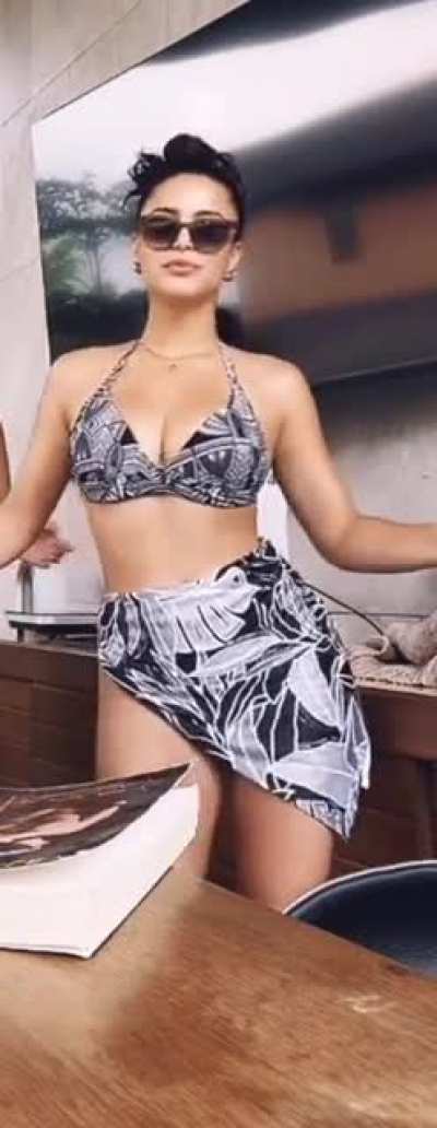 Yassi Pressman, lumulusog lalo.